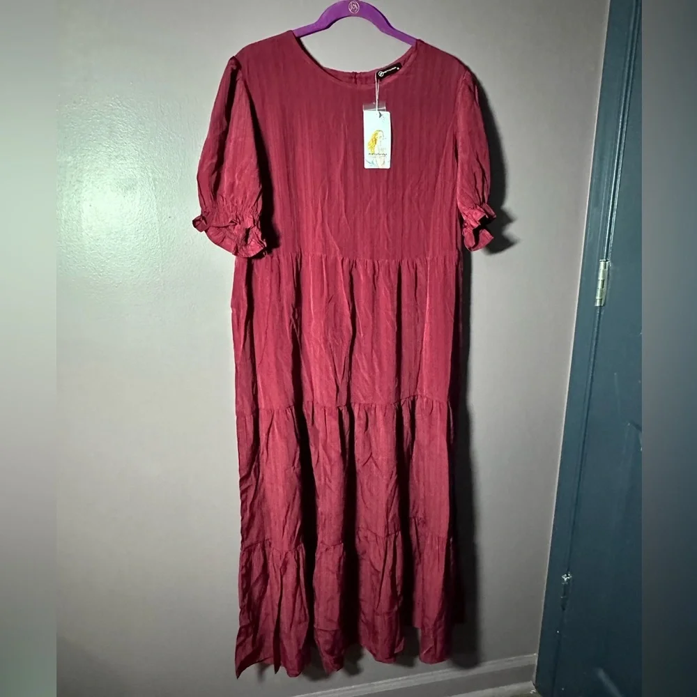 Elegant Red Women's Dress - Picture 2 of 5